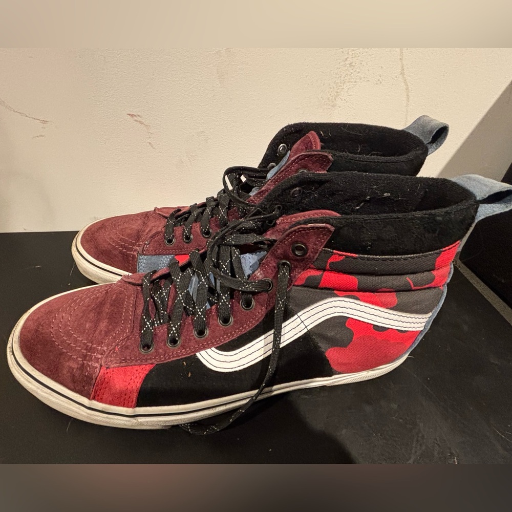 VANS MTX Red and Black High-Top Sneakers - Picture 3 of 5